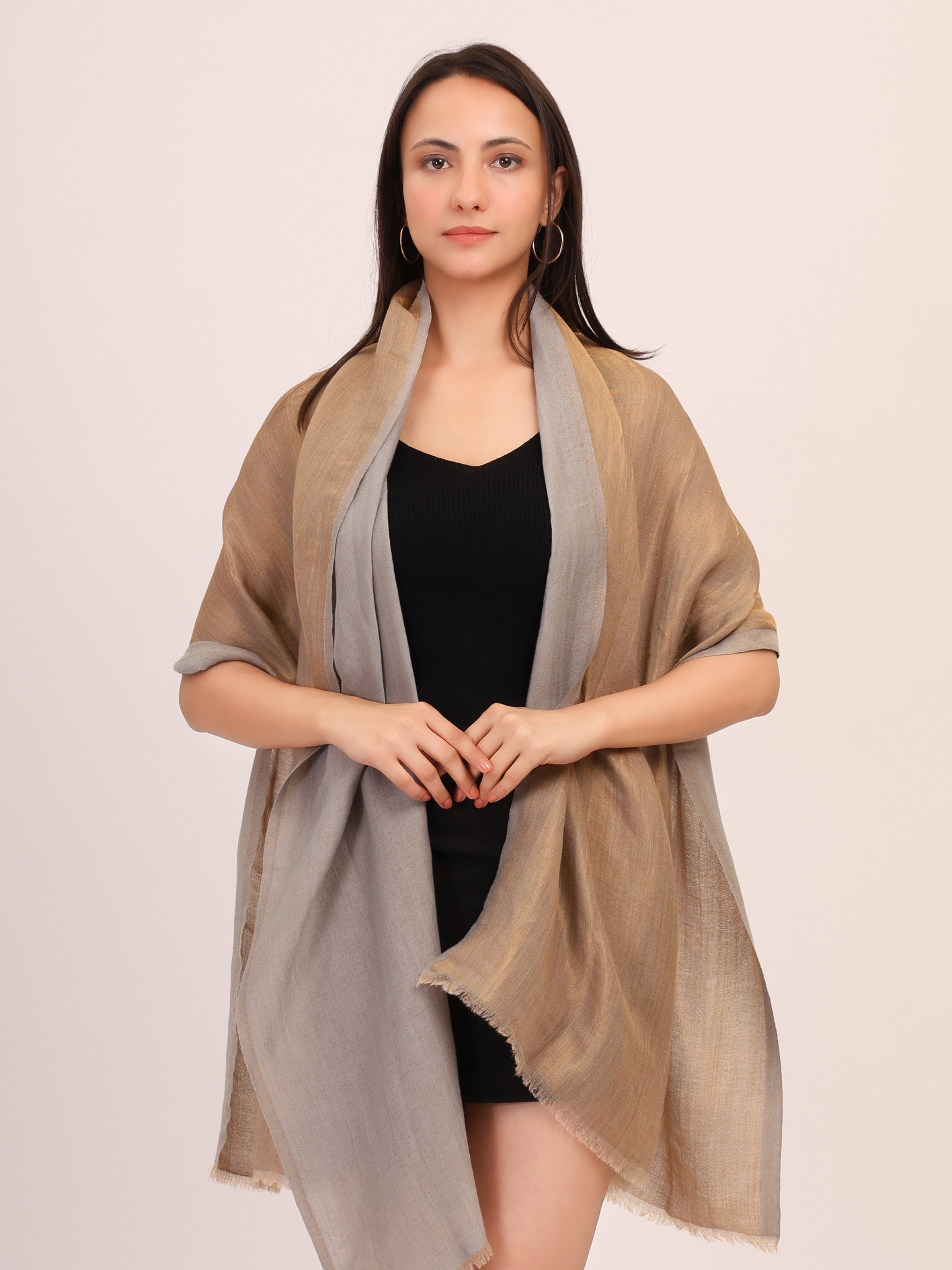 Dual tone fine wool Zari Stole- Grey