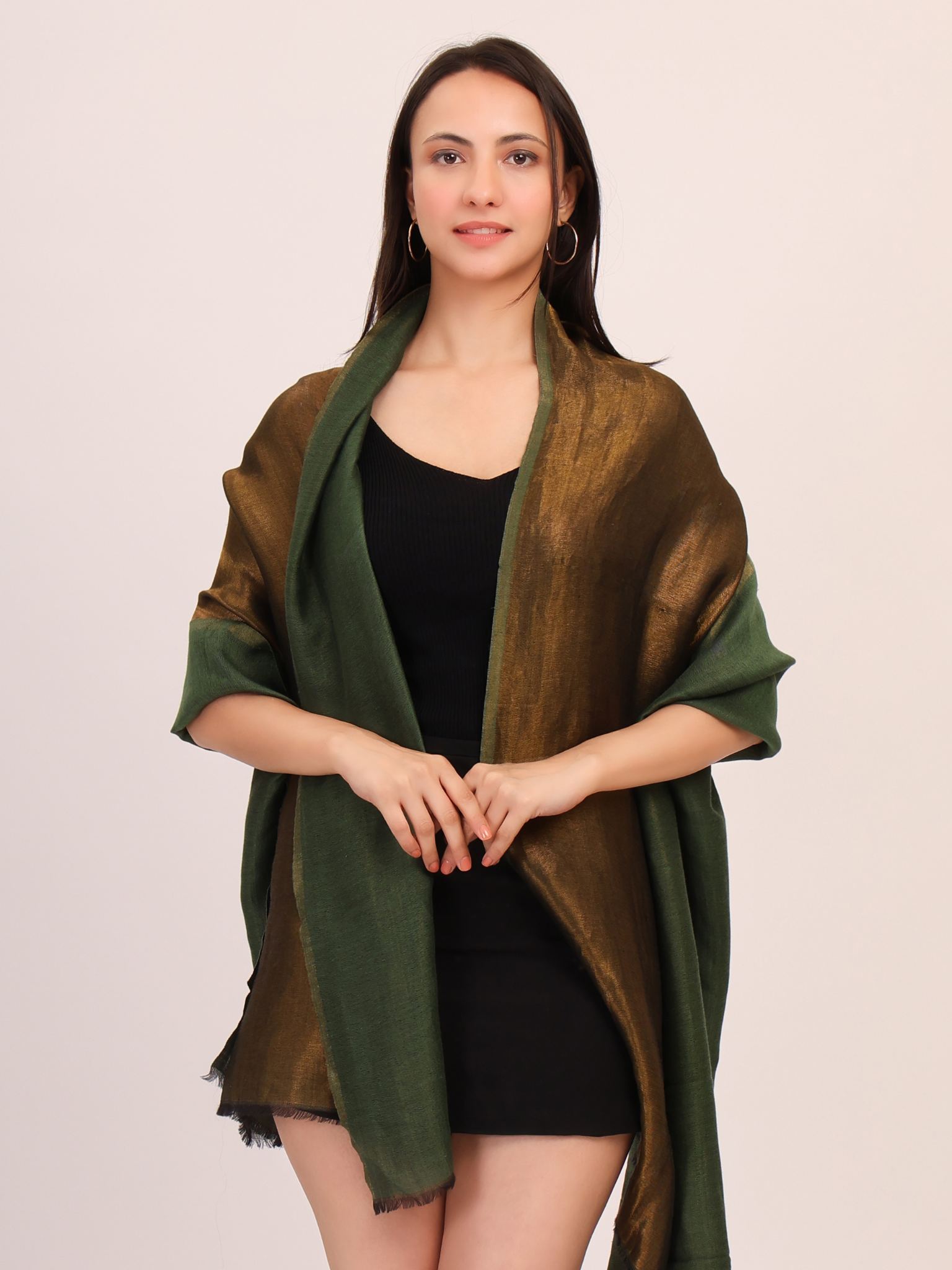 Dual tone fine wool Zari Stole- Olive