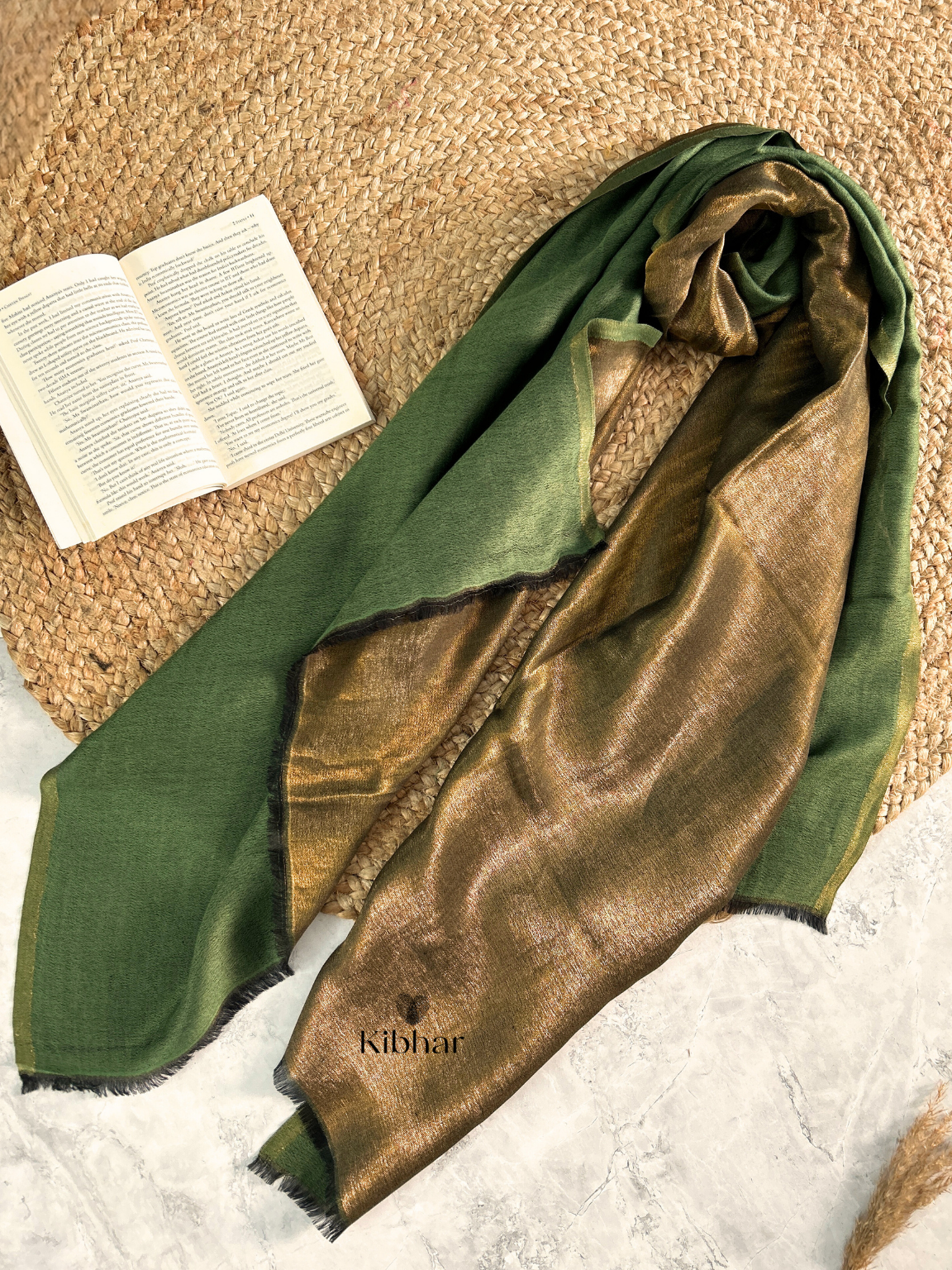 Dual tone fine wool Zari Stole- Olive