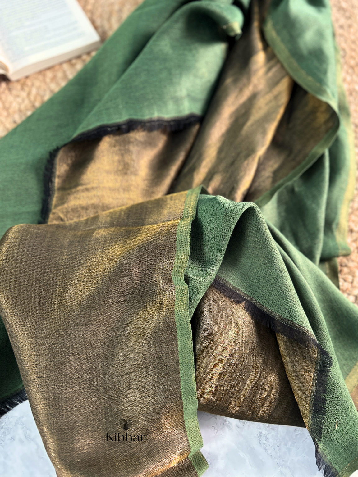 Dual tone fine wool Zari Stole- Olive