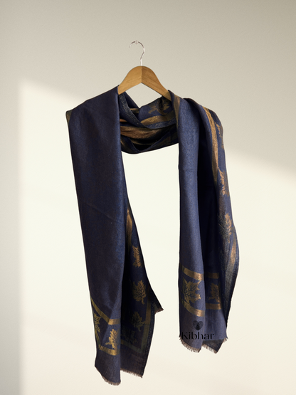 Dual tone leaf pattern pure fine wool stole